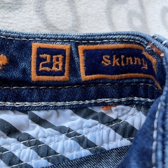 Rock Revival Jeniya Skinny Jeans - Picture 8 of 9